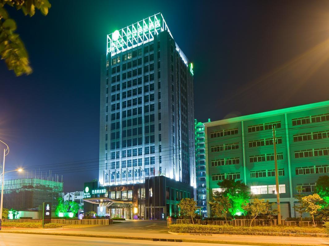 Bavaria City Hotel Бейхай Екстериор снимка