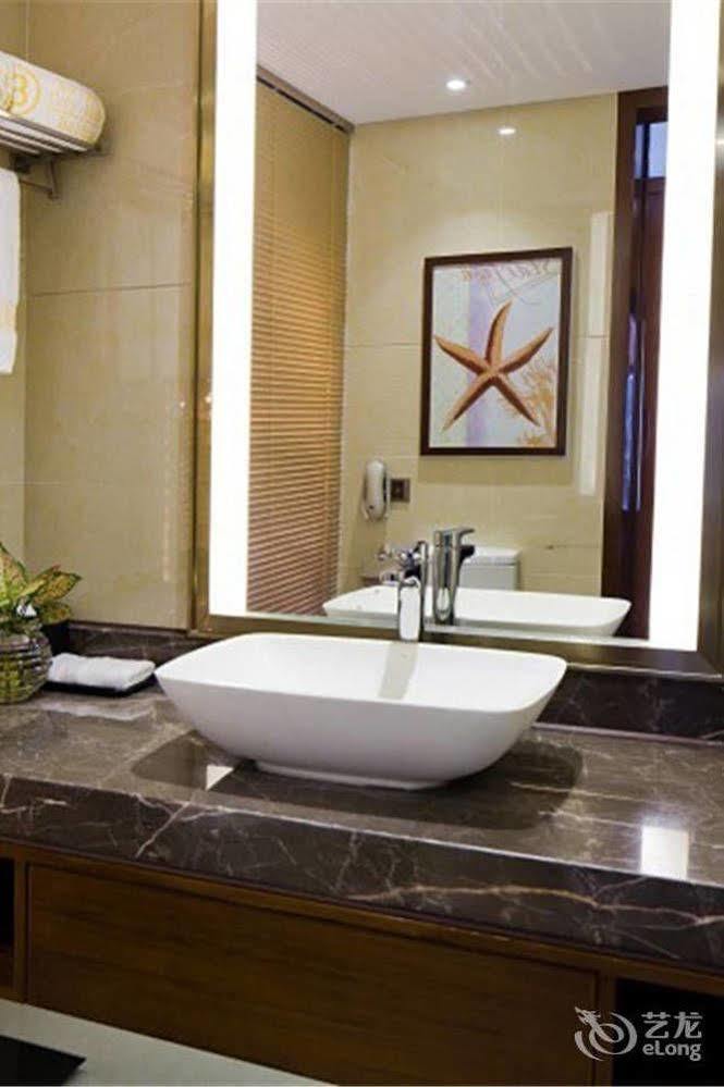 Bavaria City Hotel Бейхай Екстериор снимка