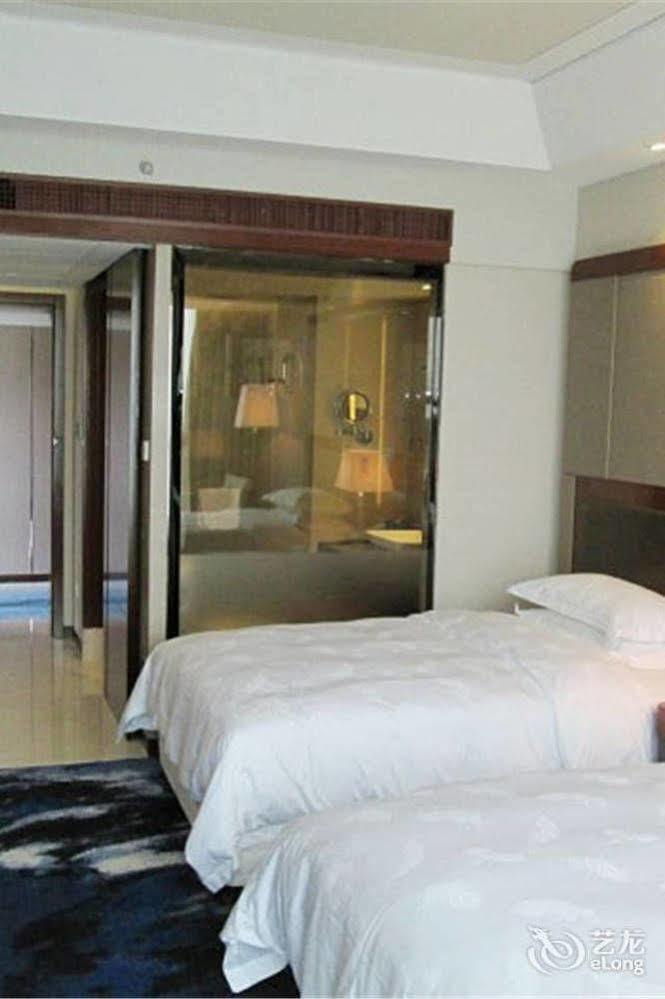 Bavaria City Hotel Бейхай Екстериор снимка