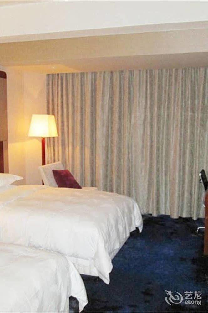 Bavaria City Hotel Бейхай Екстериор снимка