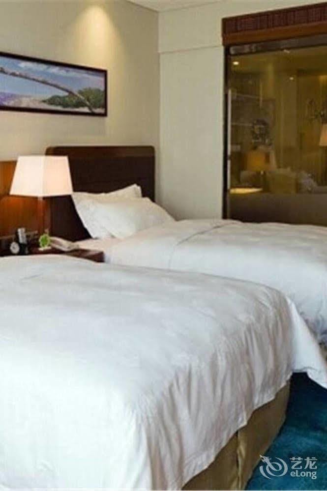Bavaria City Hotel Бейхай Екстериор снимка