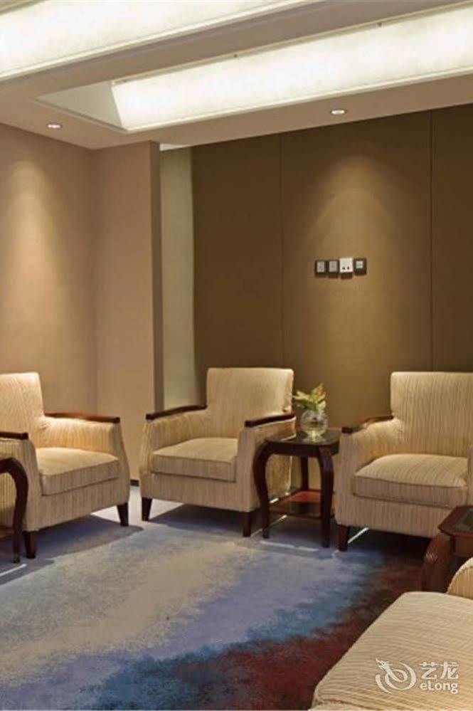 Bavaria City Hotel Бейхай Екстериор снимка